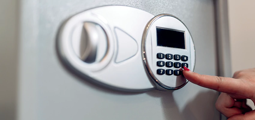 Jewelry Safe Cracking in Cupertino, California