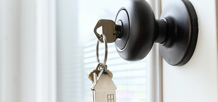 Bifold Door Knob Replacement in Cupertino, California